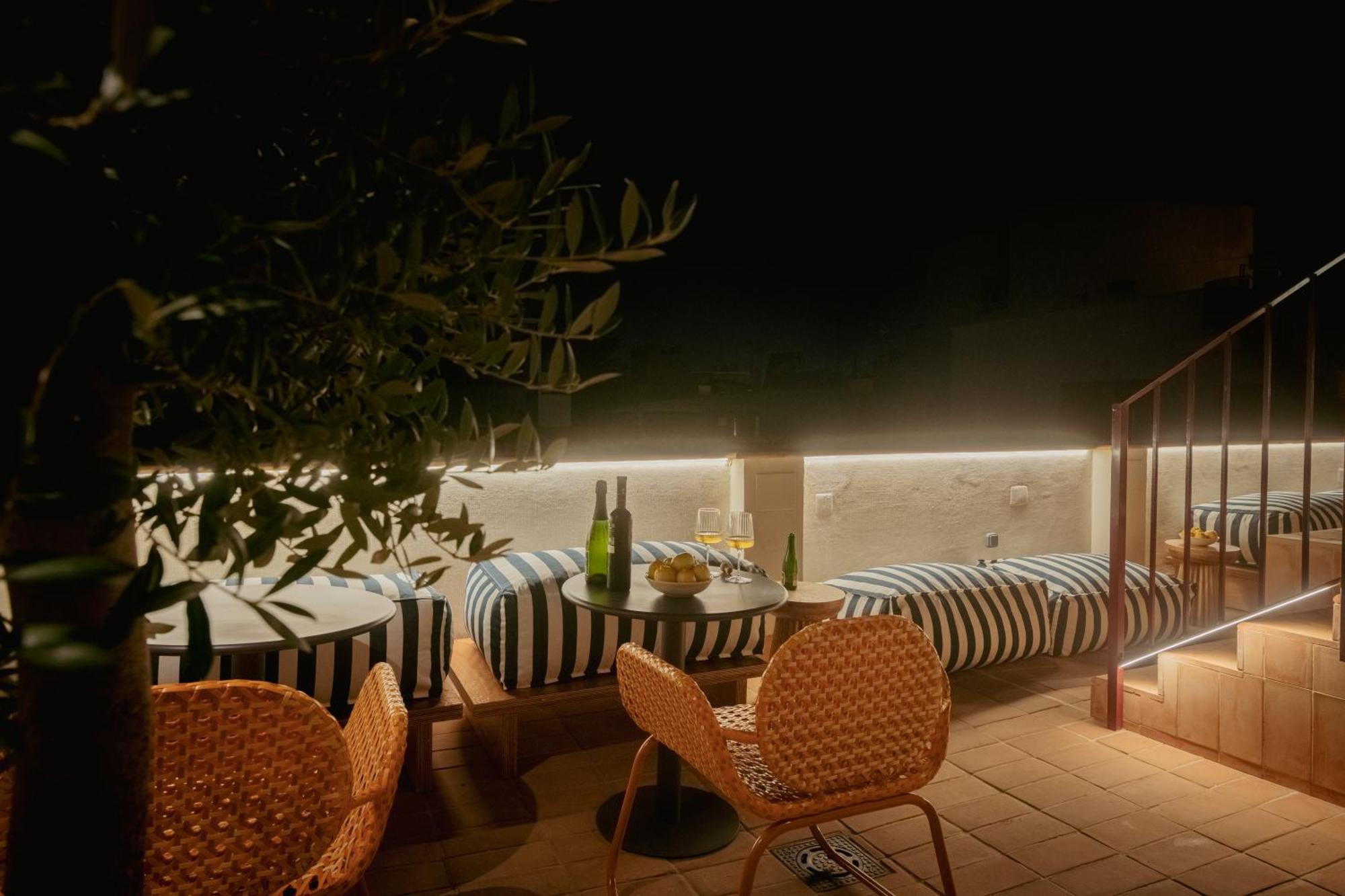Hotel Lirium Casa Patio à Séville Extérieur photo