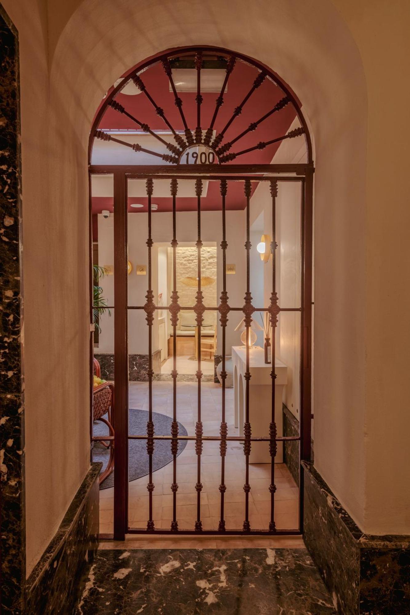 Hotel Lirium Casa Patio à Séville Extérieur photo